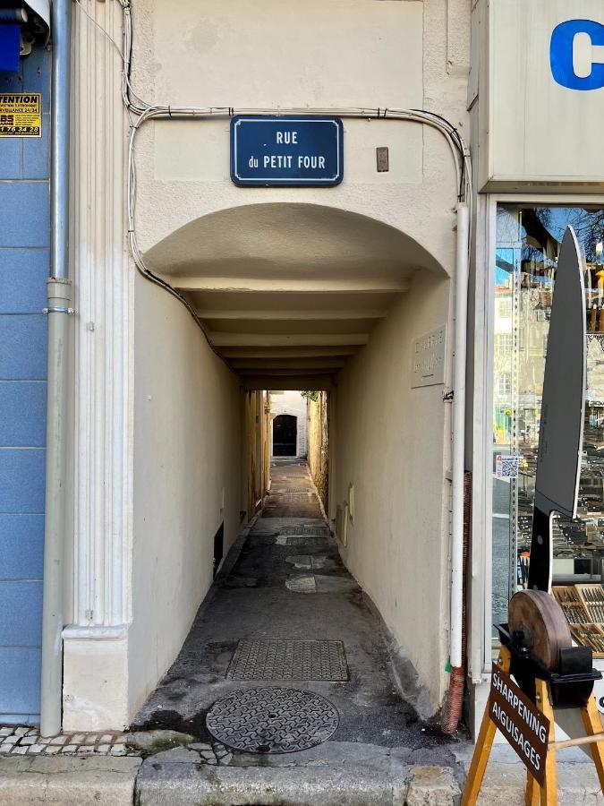 Amazing New Property In The Heart Of The Old Town Of Antibes Exterior photo