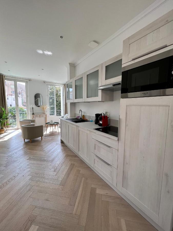 Amazing New Property In The Heart Of The Old Town Of Antibes Exterior photo